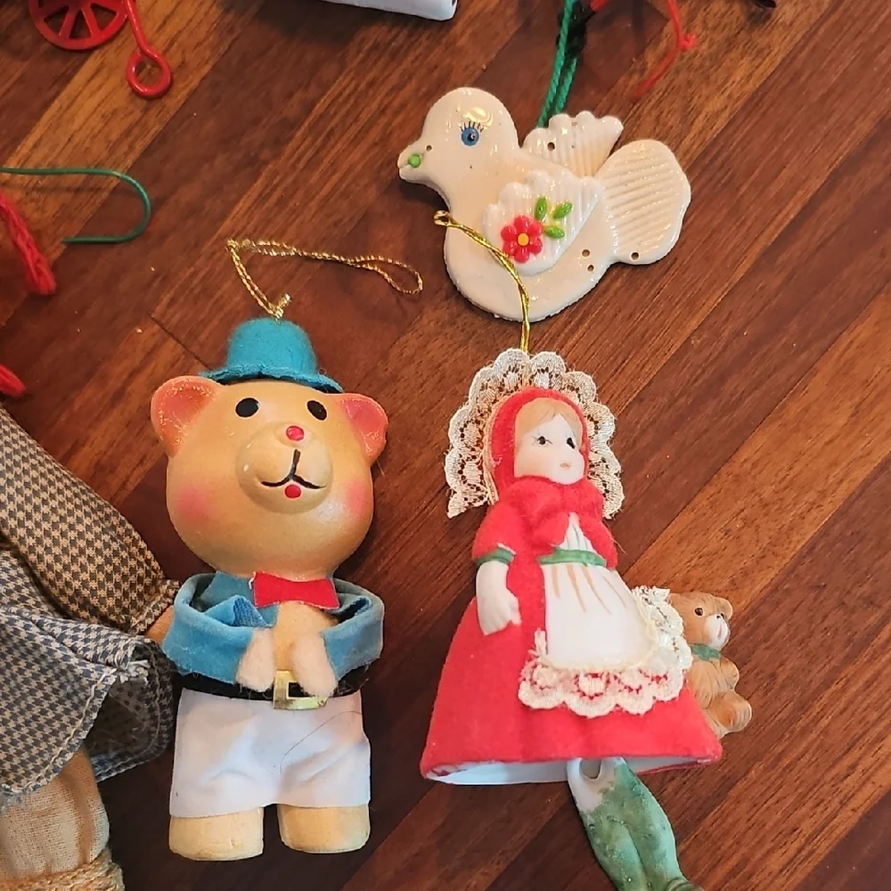 VINTAGE 14 Colorful Christmas Ornaments Glass Wood Mid Century Modern 70s 80s